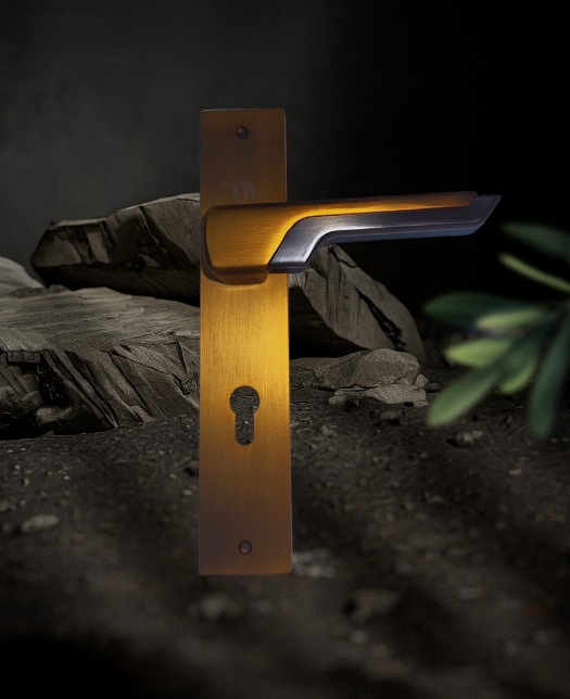 How to Choose the Right Door Hardware for Your Project